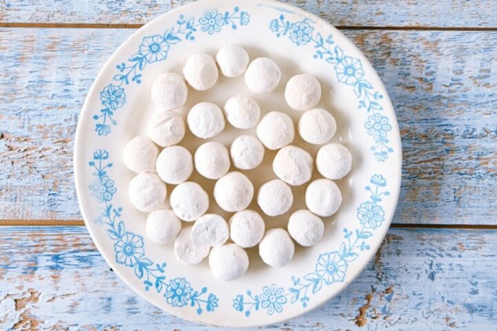 Курут (сырные шарики)